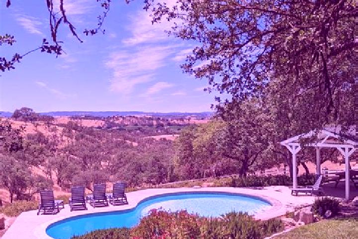 Escorts La Tina Ranch, United States — Local Companions