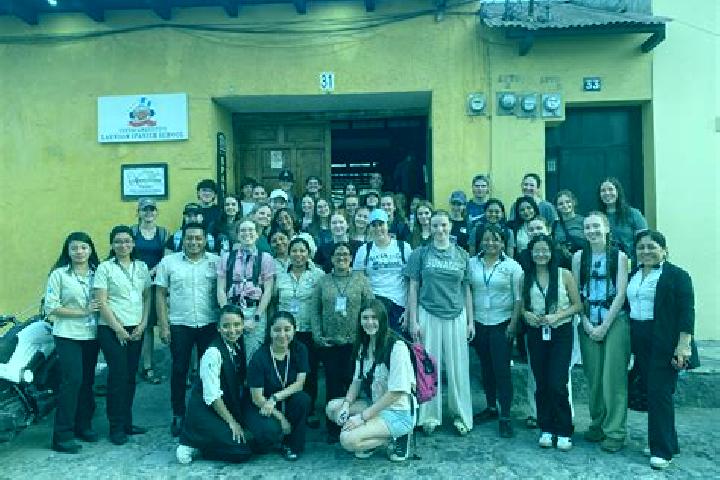 Escorts La Union, Guatemala — Local Companions