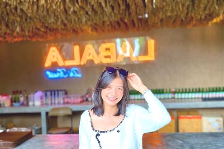 Escorts Labala, Indonesia — Local Companions