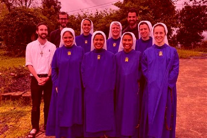 Escorts Lacasse, France — Local Companions