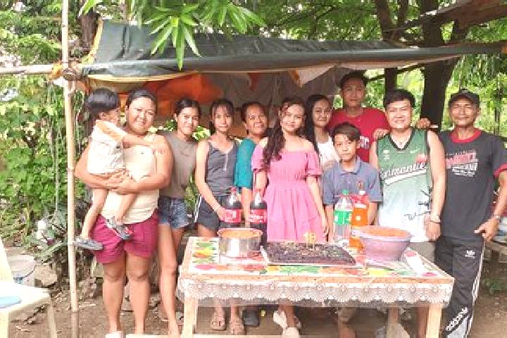 Escorts Lagangilang, Philippines — Local Companions
