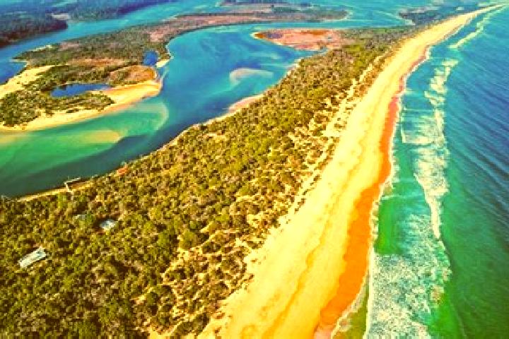 Escorts Lakes Entrance, Australia — Local Companions