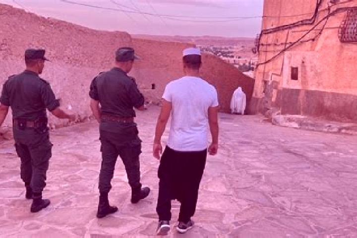 Escorts Lakhdaria, Algeria — Local Companions
