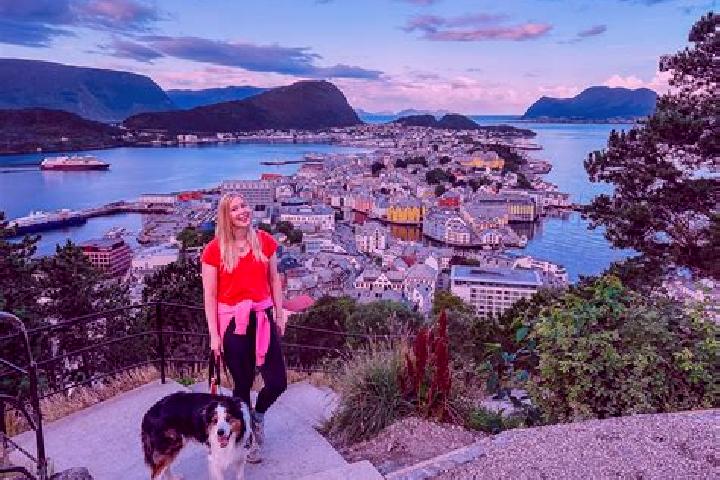Escorts Lakselv, Norway — Local Companions