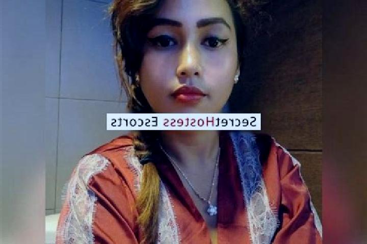 Escorts Lamawolo, Indonesia — Local Companions