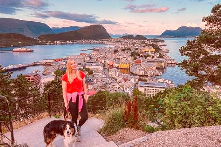 Escorts Langangen, Norway — Local Companions