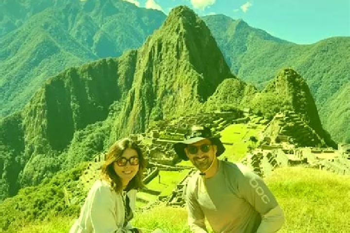 Escorts Laramarca, Peru — Local Companions