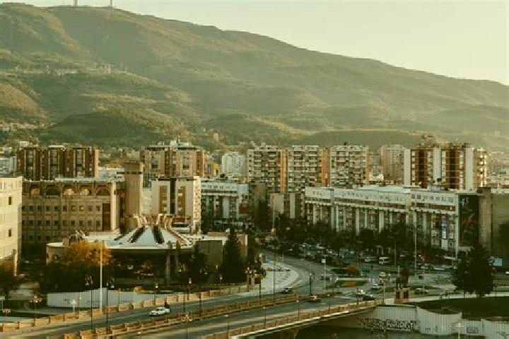 Escorts Laskarci, North Macedonia — Local Companions