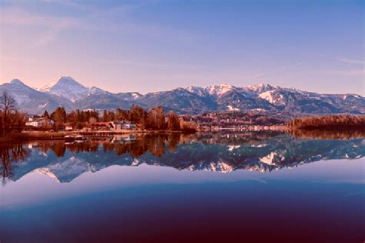 Escorts Latschach ober dem Faakersee, Austria — Local Companions