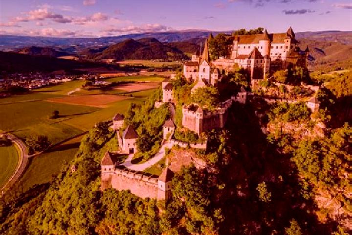 Escorts Launsdorf, Austria — Local Companions