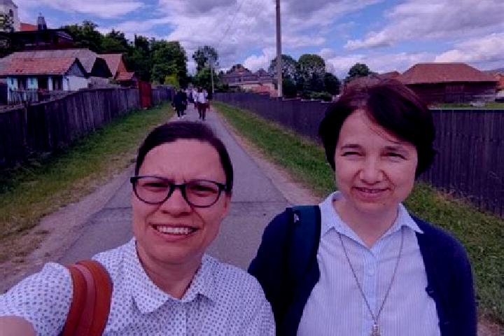 Escorts Lazareni, Romania — Local Companions