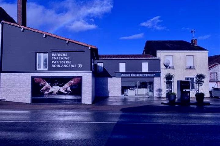Escorts Le Boupere, France — Local Companions