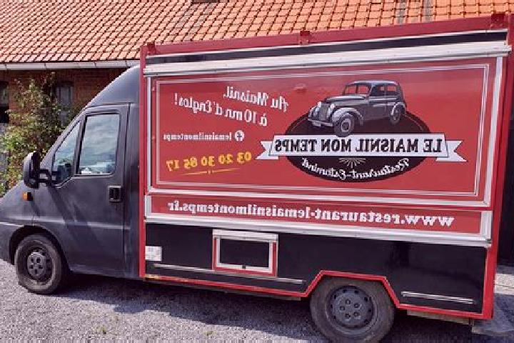 Escorts Le Maisnil, France — Local Companions