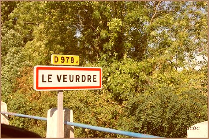 Escorts Le Veurdre, France — Local Companions