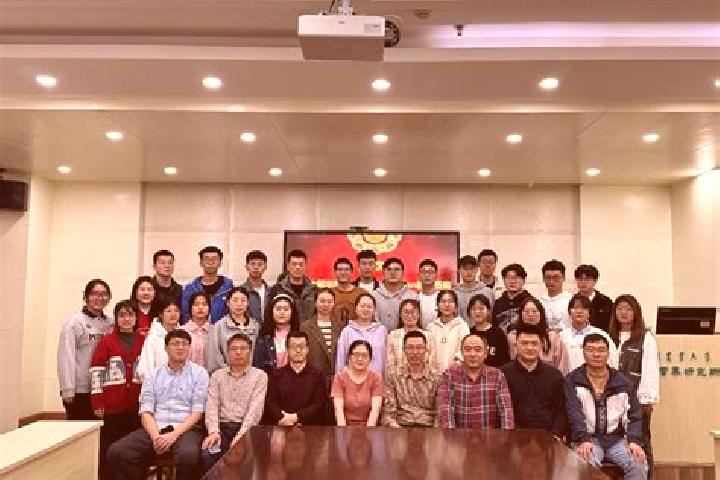 Escorts Leluo, China — Local Companions