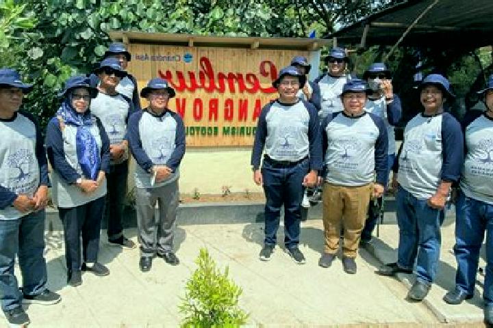 Escorts Lembur Tengah, Indonesia — Local Companions