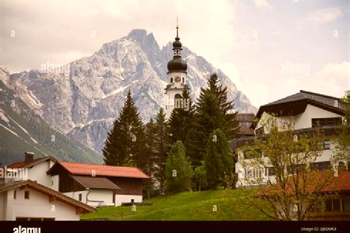 Escorts Lermoos, Austria — Local Companions