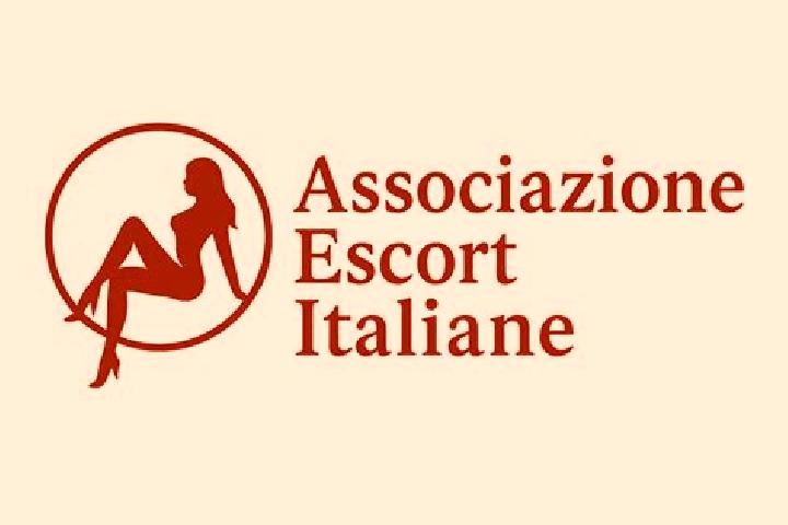 Escorts Lettere, Italy — Local Companions
