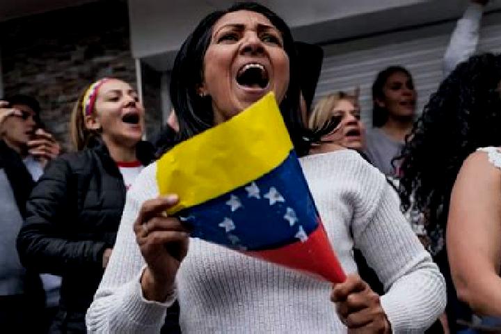 Escorts Libertad, Venezuela — Local Companions