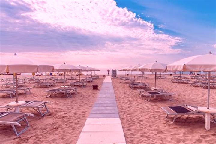 Escorts Lido di Fermo, Italy — Local Companions