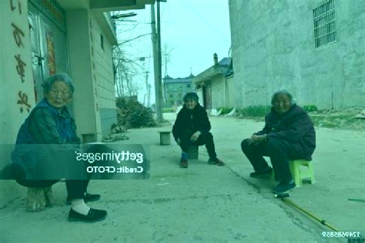 Escorts Linquan, China — Local Companions