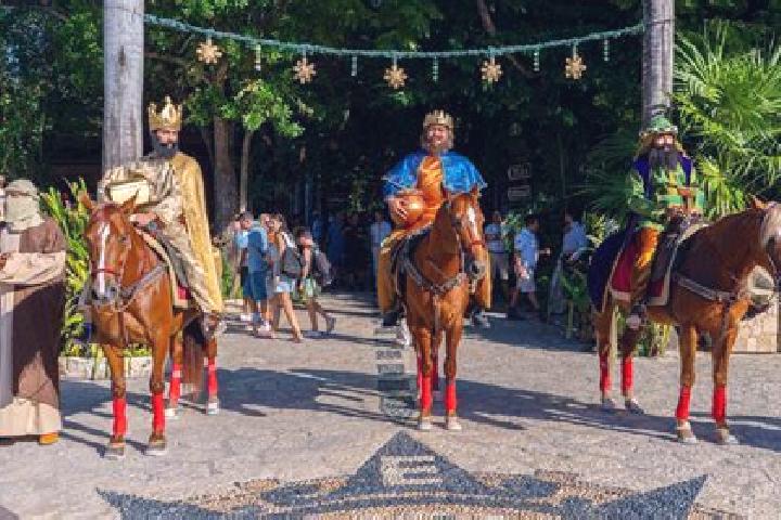 Escorts Lo de Reyes, Mexico — Local Companions