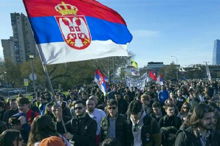 Escorts Lok, Serbia — Local Companions