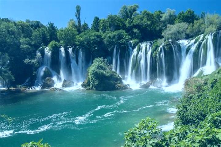 Escorts Lokvine, Bosnia and Herzegovina — Local Companions