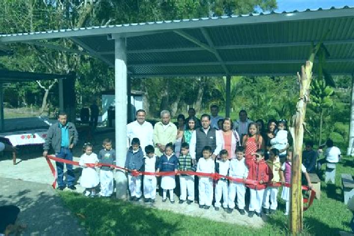 Escorts Loma del Cojolite, Mexico — Local Companions