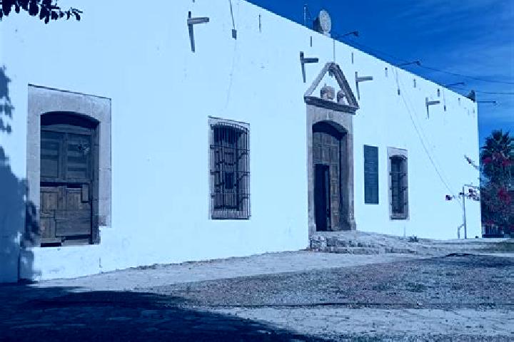 Escorts Loma Larga, Mexico — Local Companions
