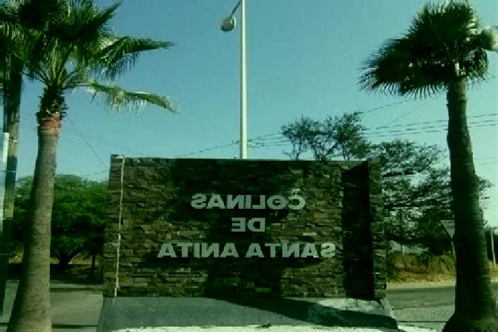Escorts Lomas de Santa Anita (Colinas de Santa Anita), Mexico — Local Companions