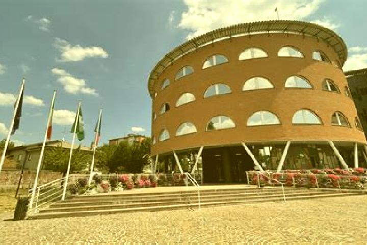 Escorts Lomazzo, Italy — Local Companions