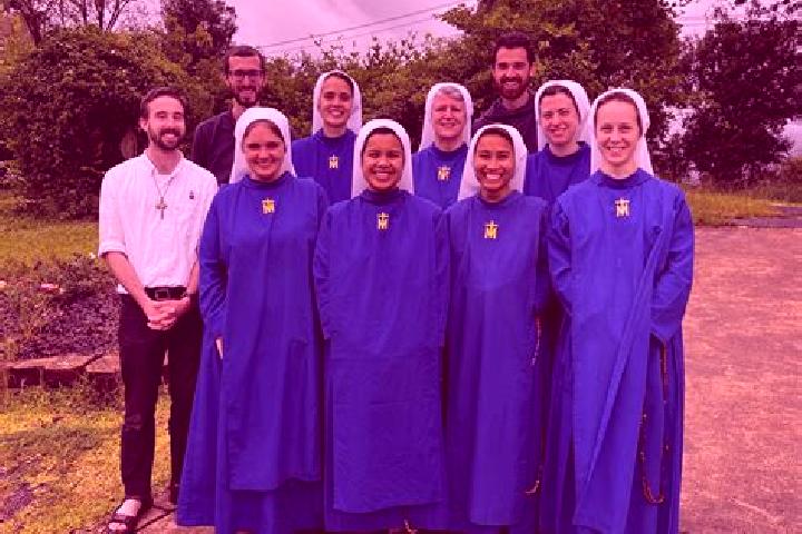 Escorts Lombez, France — Local Companions
