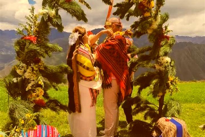 Escorts Los Palos, Peru — Local Companions