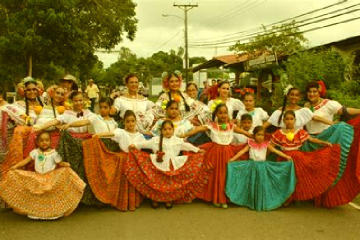 Escorts Los Pozos, Panama — Local Companions