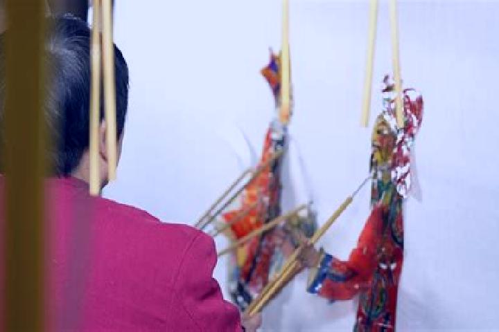 Escorts Luoshan Chengguanzhen, China — Local Companions