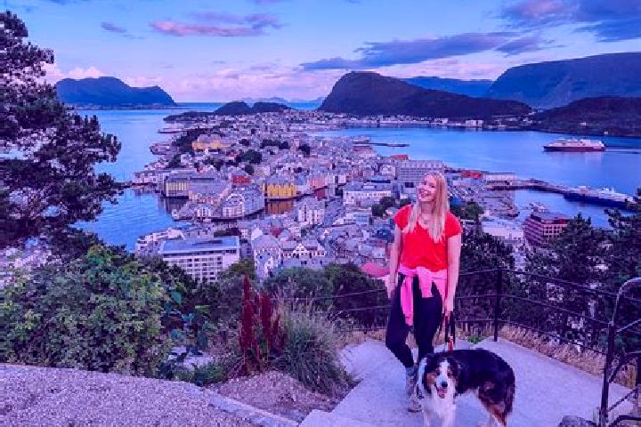 Escorts Lysaker, Norway — Local Companions