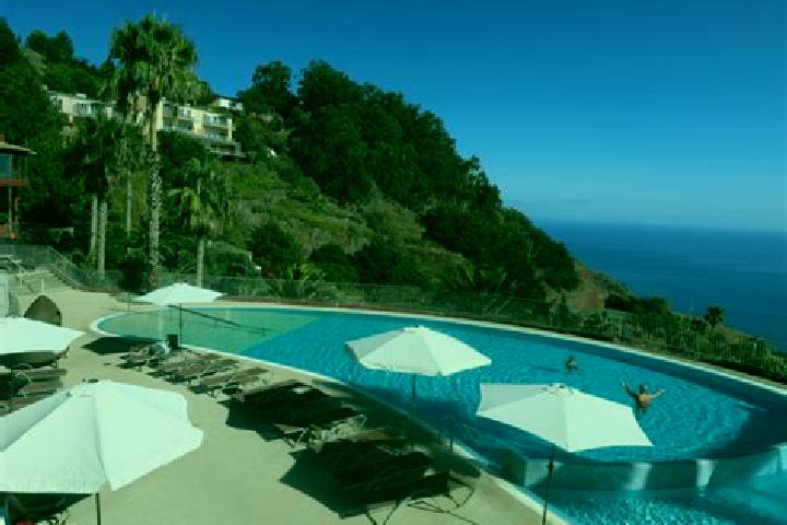 Escorts Madeira, United States — Local Companions