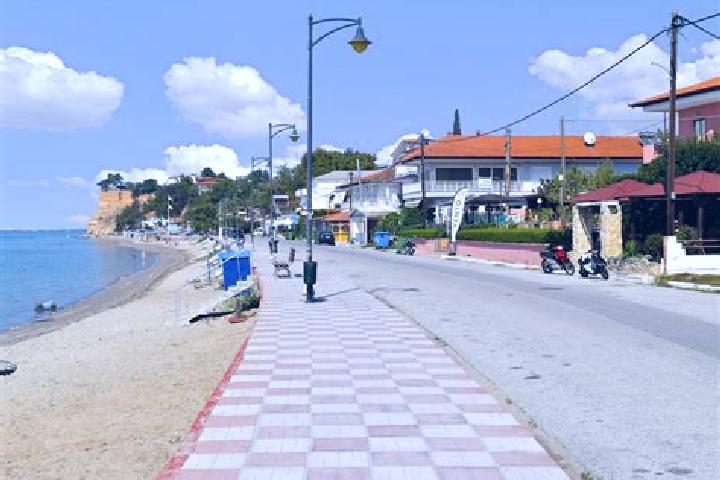 Escorts Makrygialos, Greece — Local Companions