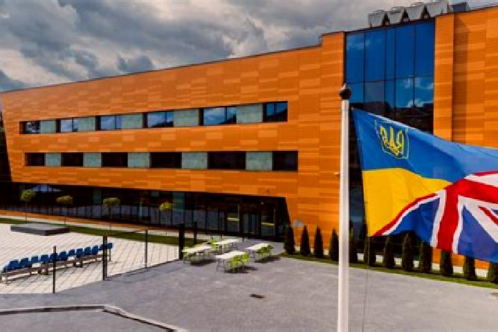 Escorts Malec, Poland — Local Companions