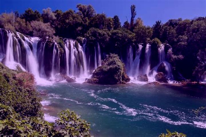 Escorts Malesici, Bosnia and Herzegovina — Local Companions