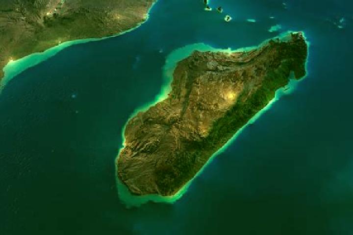 Escorts Mampikony, Madagascar — Local Companions