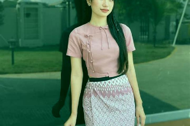 Escorts Man Kawngleng, Myanmar — Local Companions