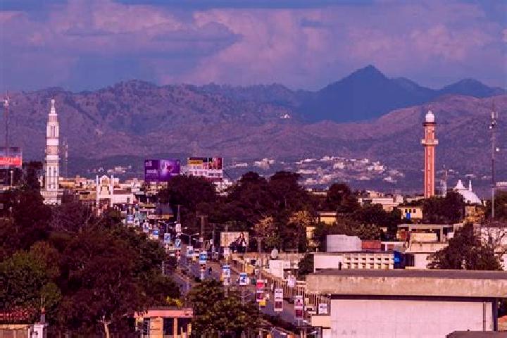 Escorts Mangla, Pakistan — Local Companions