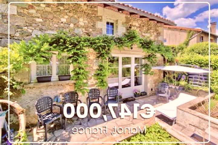 Escorts Manot, France — Local Companions