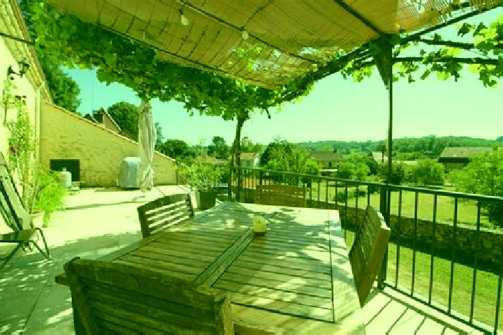 Escorts Manzac-sur-Vern, France — Local Companions