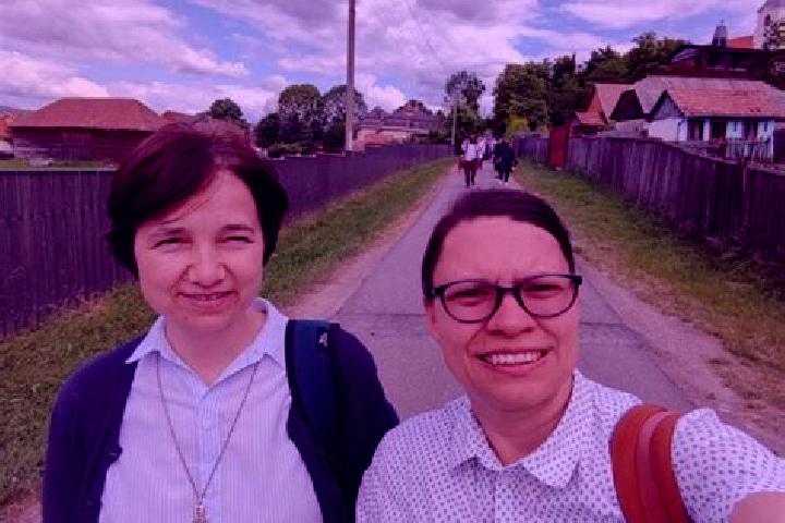 Escorts Manzatesti, Romania — Local Companions