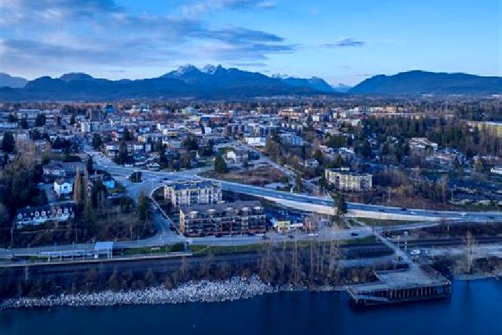 Escorts Maple Ridge, Canada — Local Companions