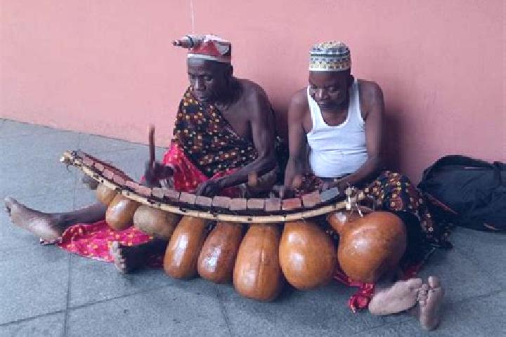 Escorts Marimba, Angola — Local Companions