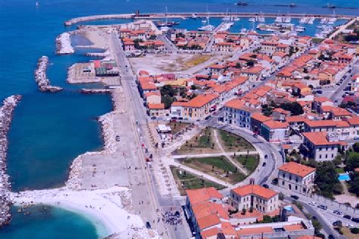 Escorts Marina di Pisa, Italy — Local Companions